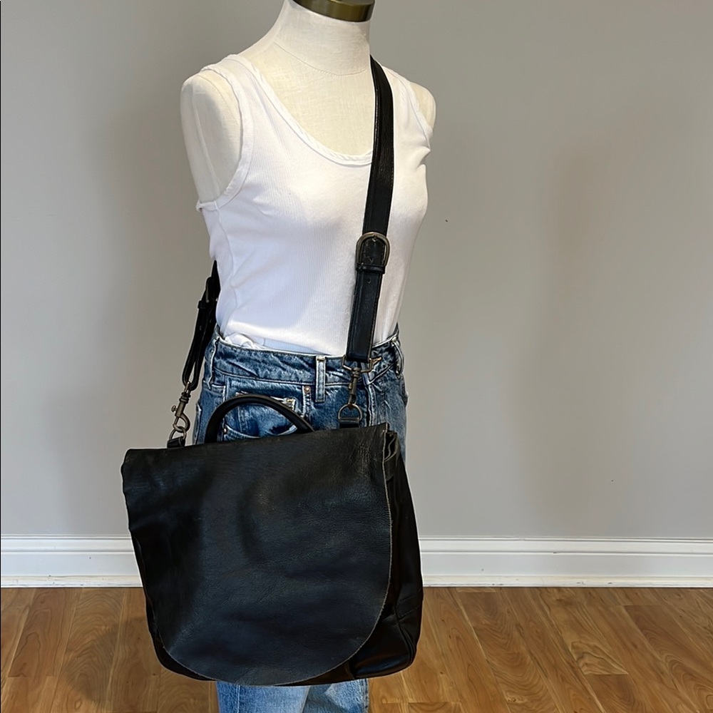Gap 100% leather Black laptop briefcase saddlebag